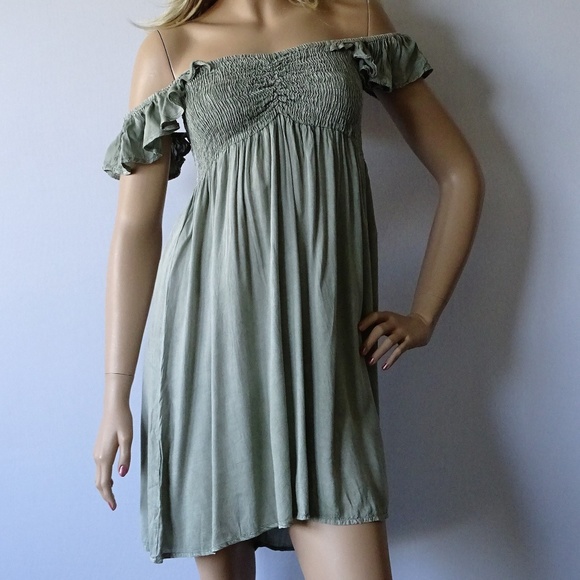 Raviya Other - NWT Raviya Off Shoulder Sage Dress Cover Up